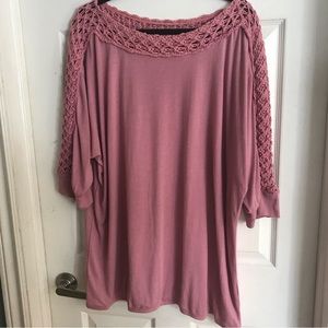 Penningtons Plus Size 3/4 Sleeve Scoop Neck Rose Shirt, Crochet Accents, Size 3X